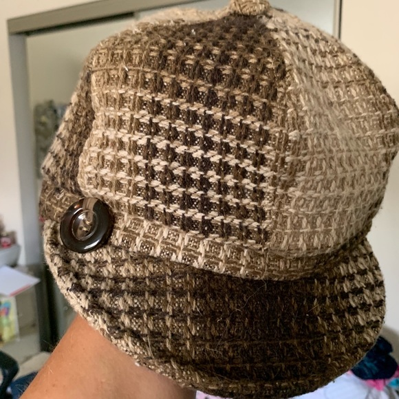 Hat - Picture 3 of 8